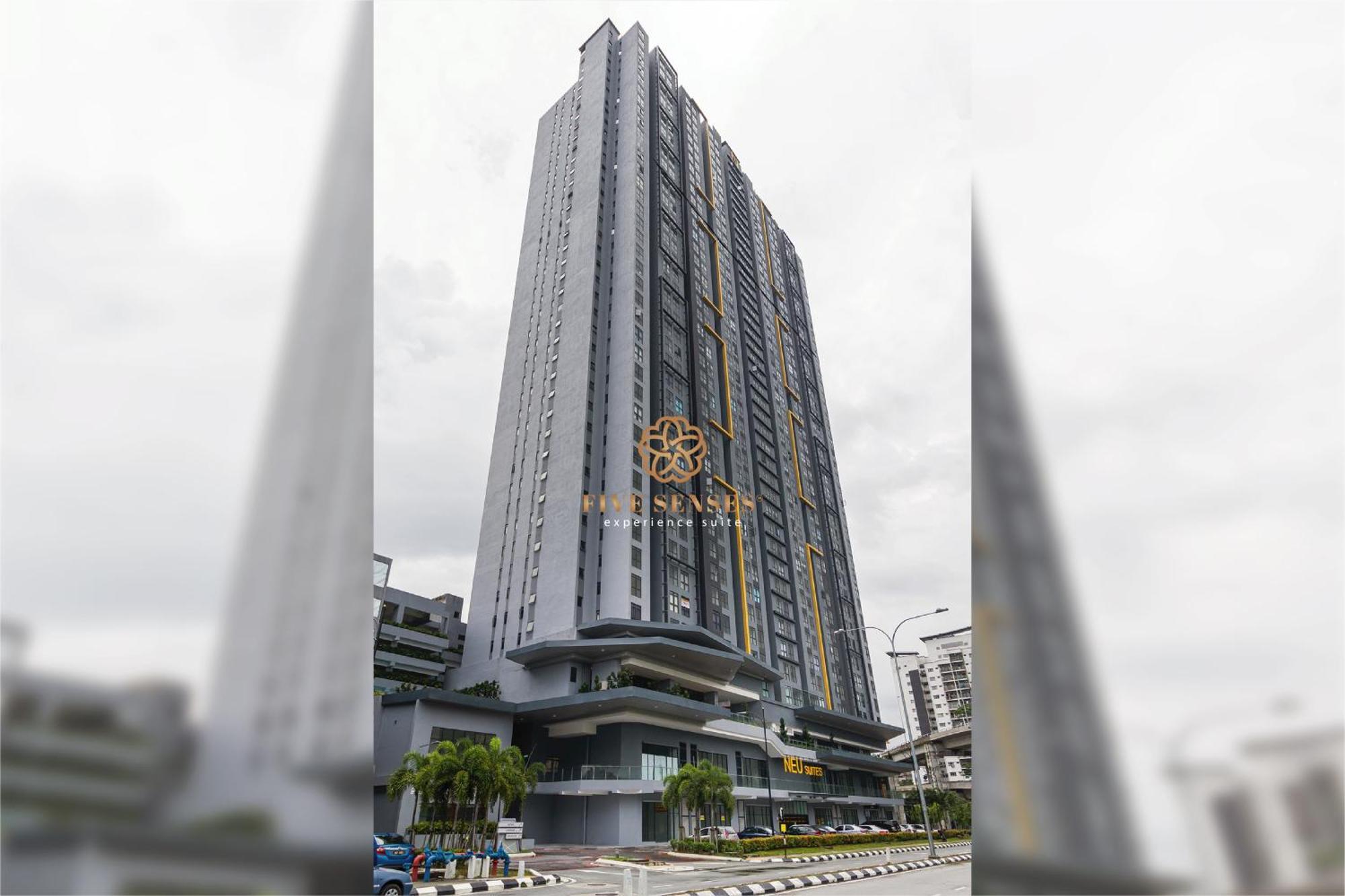 Neu Suites Signature Suites, Klcc Куала-Лумпур Екстер'єр фото
