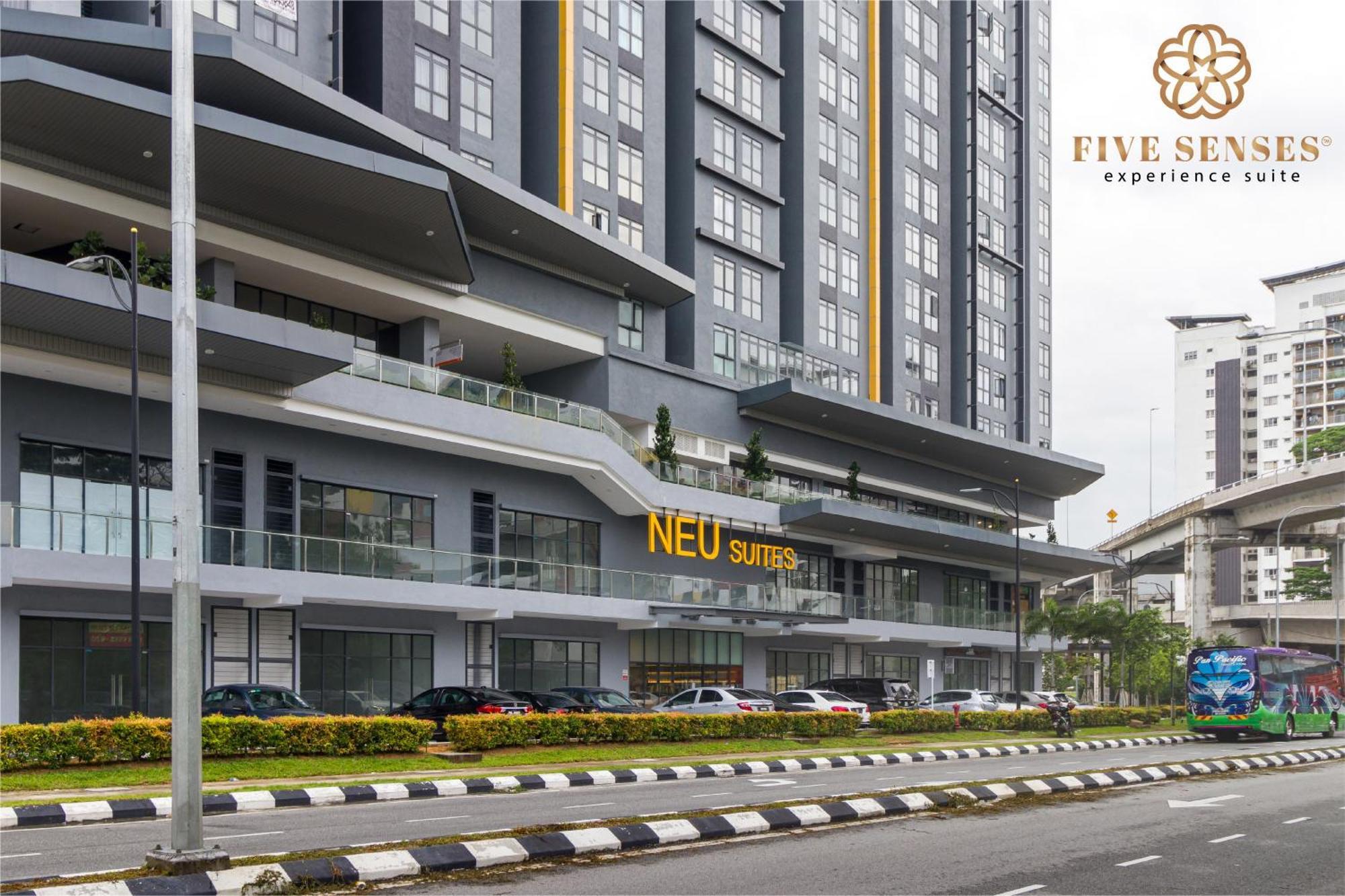 Neu Suites Signature Suites, Klcc Куала-Лумпур Екстер'єр фото